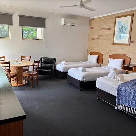 Caboolture Riverlakes Boutique Motel-3